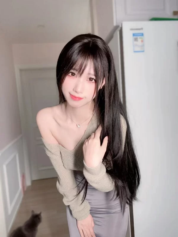 治愈系美学——解析“草莓粥粥爱吃肉”舰长图包的视觉密码!-橘喵