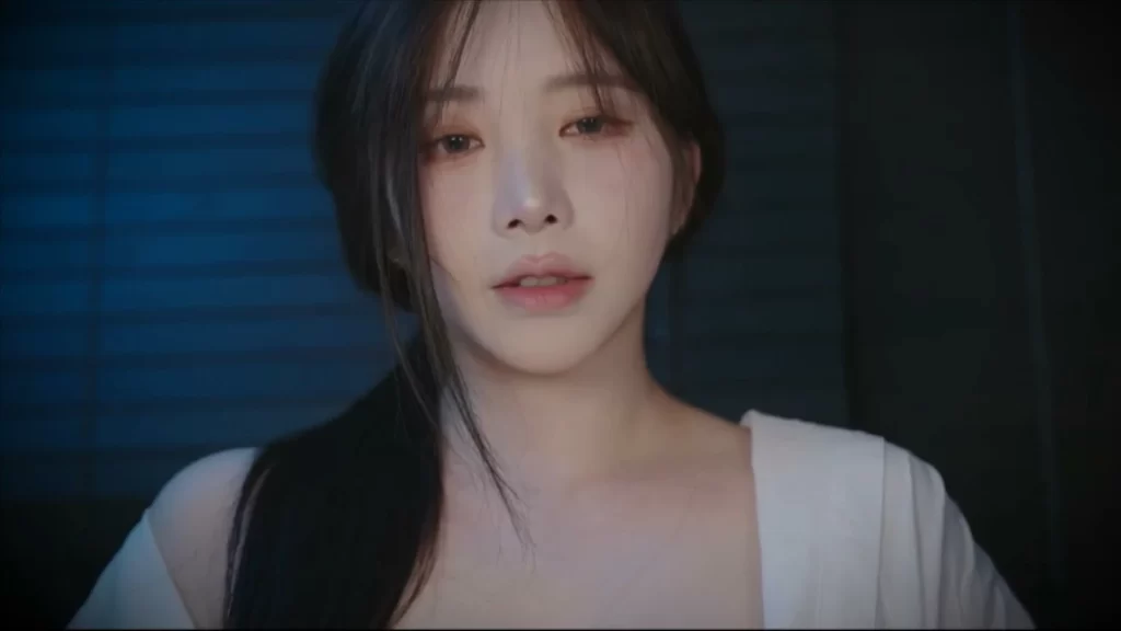 续作超越前作：Yoonying〈漫画馆老板的秘密2〉如何升级ASMR叙事体验-橘喵