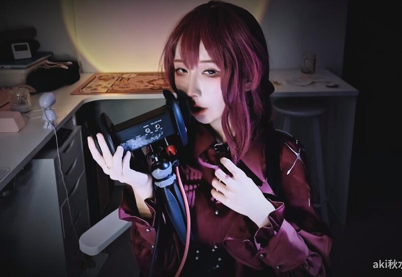 从同人到商业：解析aki秋水