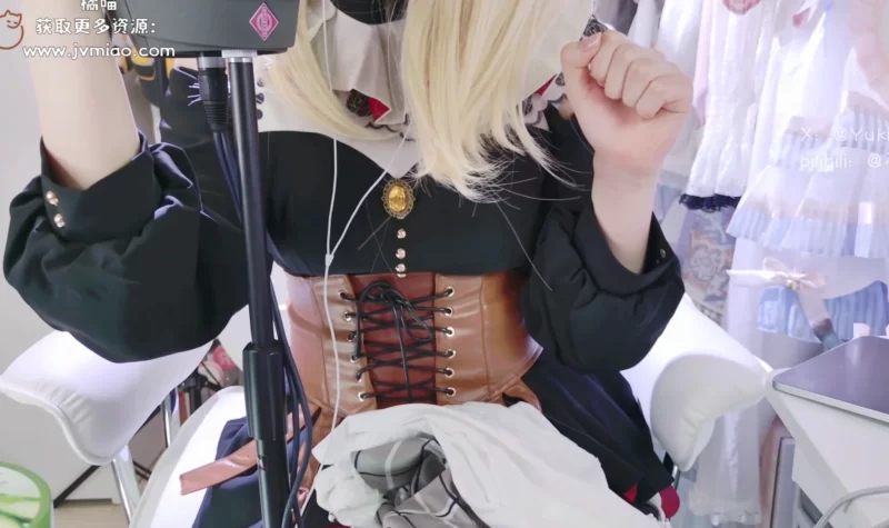 亭子ww深度解析《三角初华》｜压抑美学的极致绽放，每一帧都是窒息的艺术-橘喵