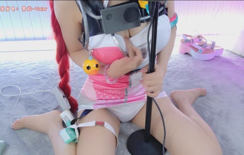 【梵拉valar绝区零泳装COS】浮波柚叶·浓情蜜意：耳畔甜侍与玉足轻踩的极致感官盛宴-橘喵